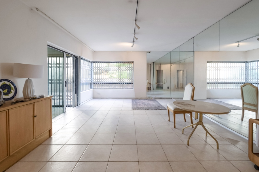2 Bedroom Property for Sale in Bantry Bay Western Cape